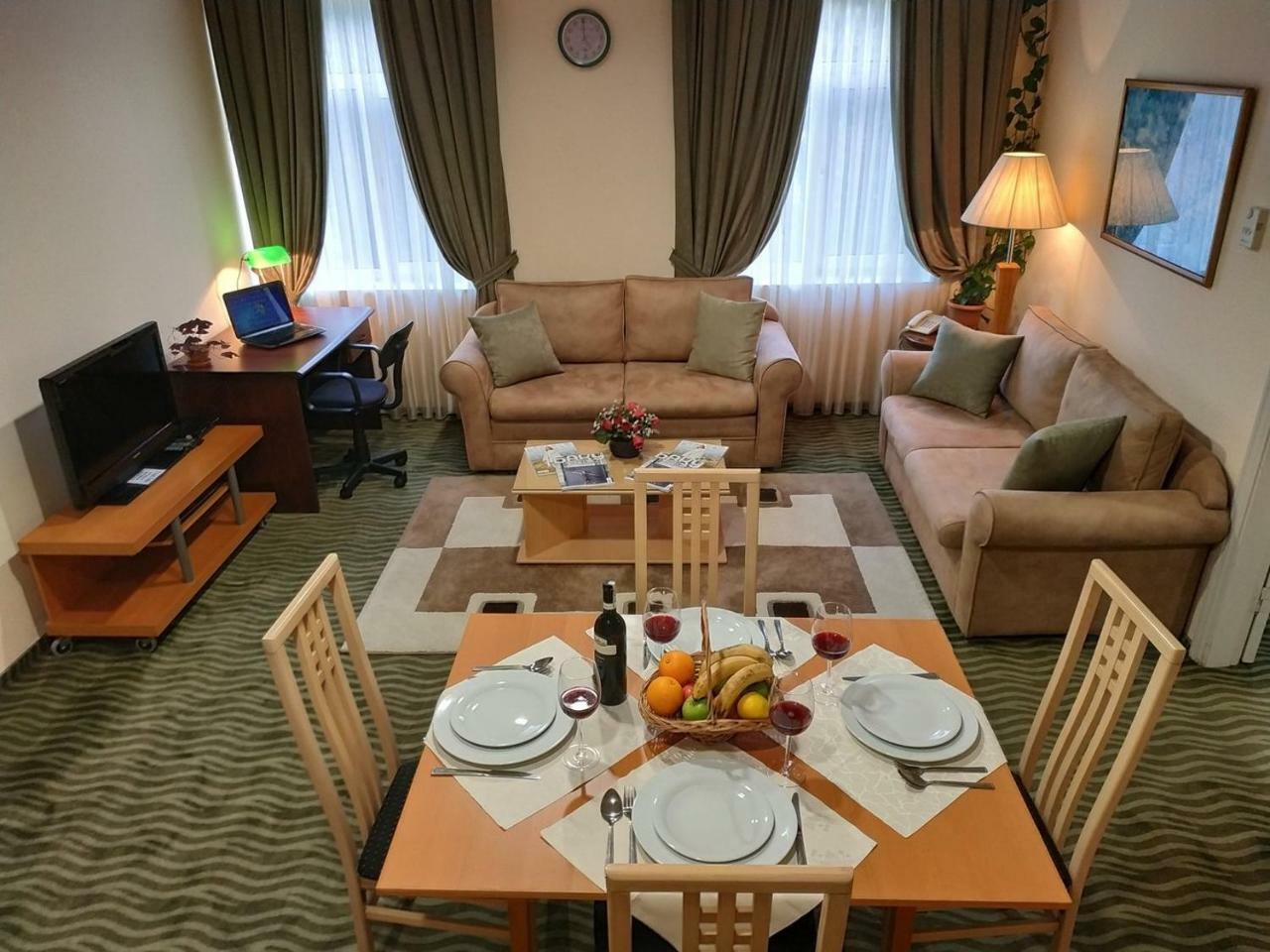 City Mansion Aparthotel Baku Bagian luar foto