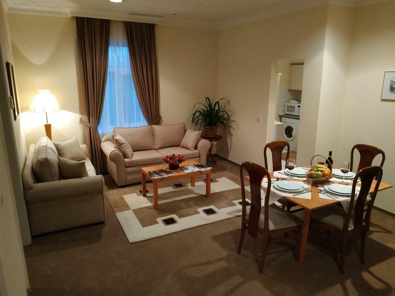 City Mansion Aparthotel Baku Bagian luar foto